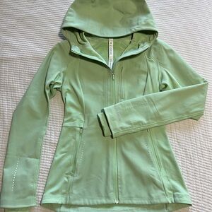 Lululemon Athletica Cross Chill Jacket mint green